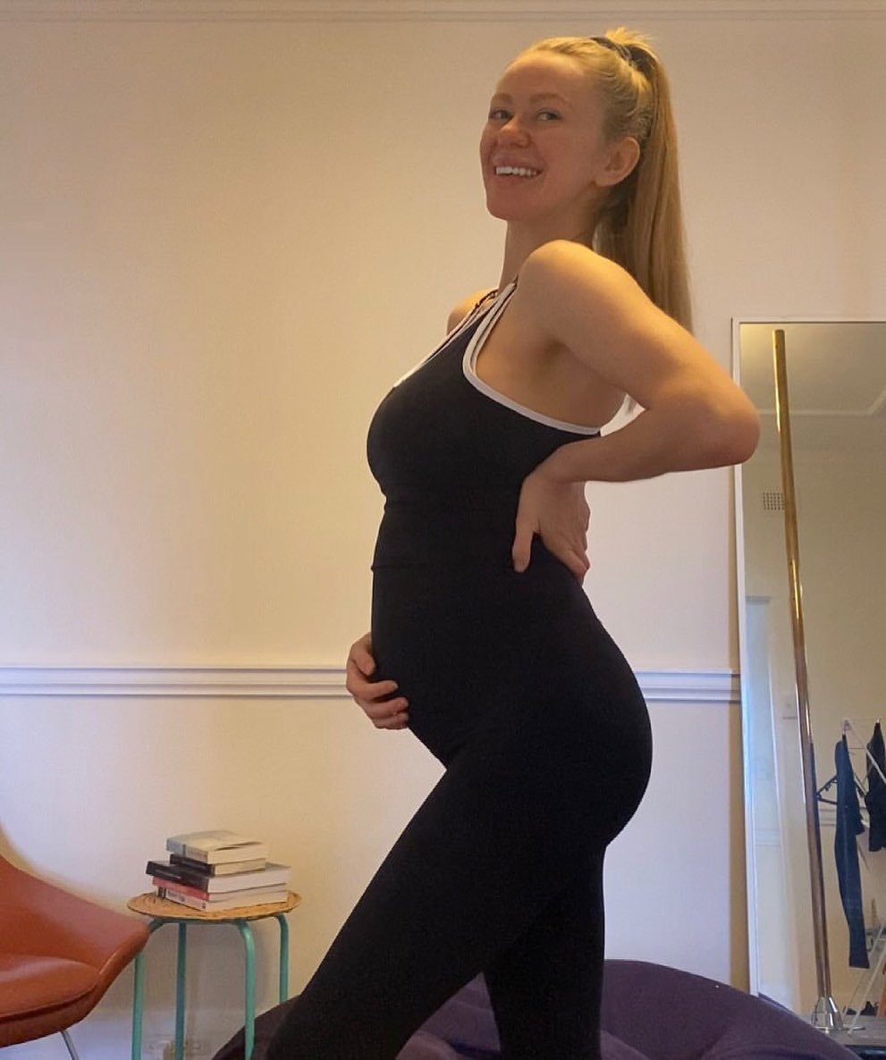 Emama Black Long Line Nursing Crop