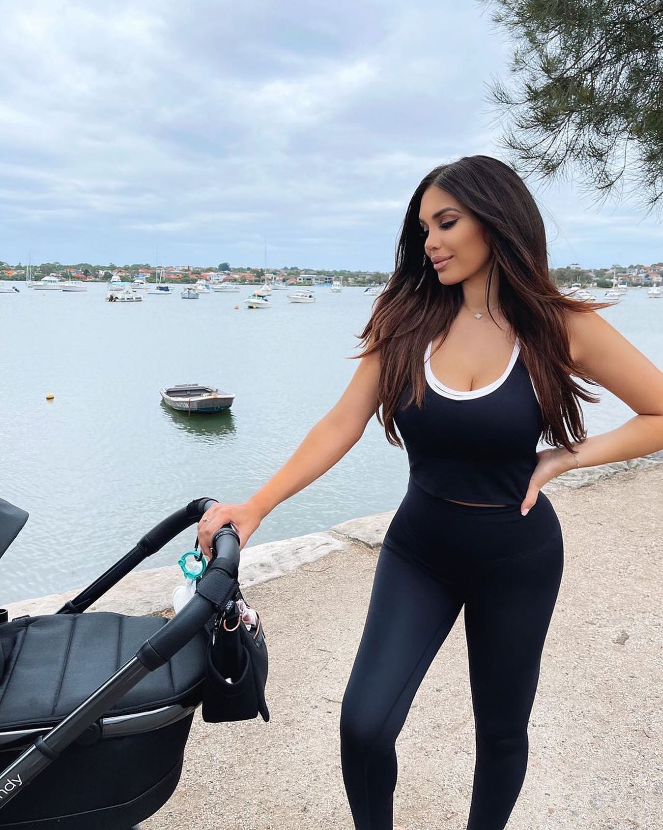 7/8 Shaper Move Leggings + Pockets - Black | Mum Tum Hiding